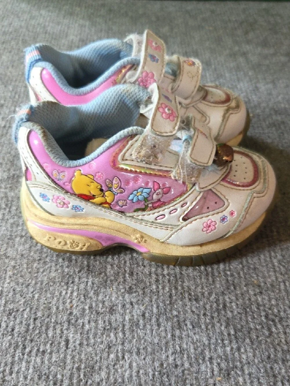 Vintage Winnie The Pooh  Sneakers with Velcro